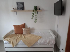Habitación baño y entrada Independiente